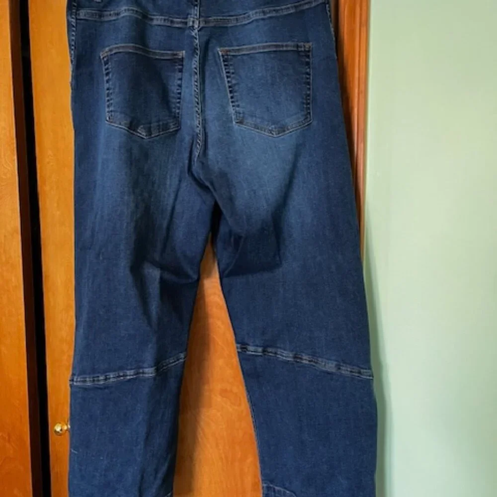 Ruti Barrel Jeans - Picture 7 of 8